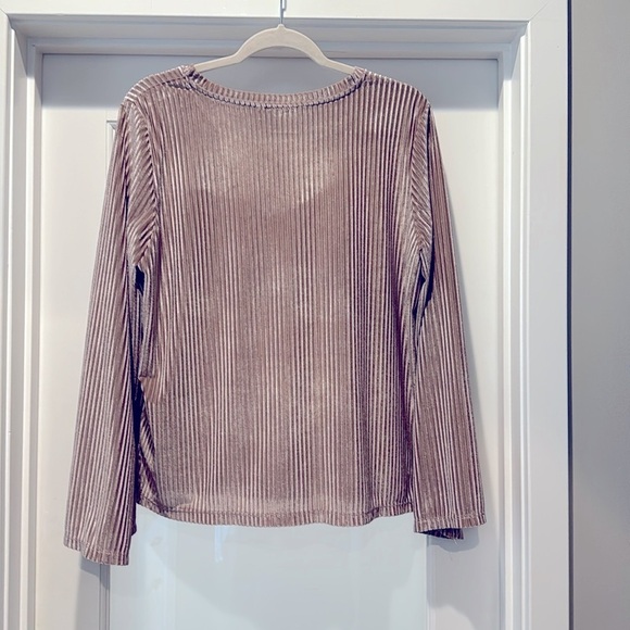 DANTELLE Pink Ribbed Blouse with Split loose Sleeves, size L, Boho, trendy & fun - Picture 3 of 6
